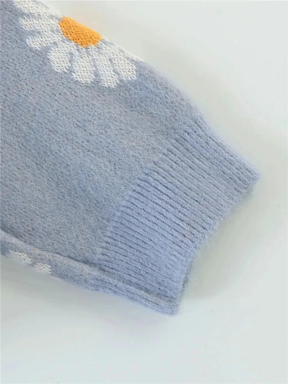 Little Daisy V-Neck Oversize Cardigan - Festigal