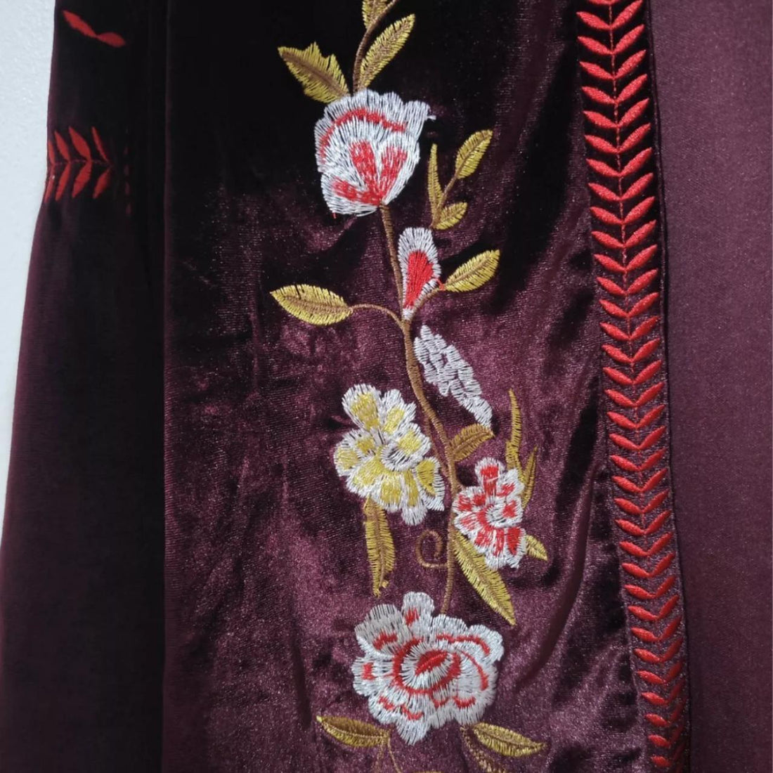 JCL Vintage Purple Velour Embroidered Floral Jacket Size Small - Festigal