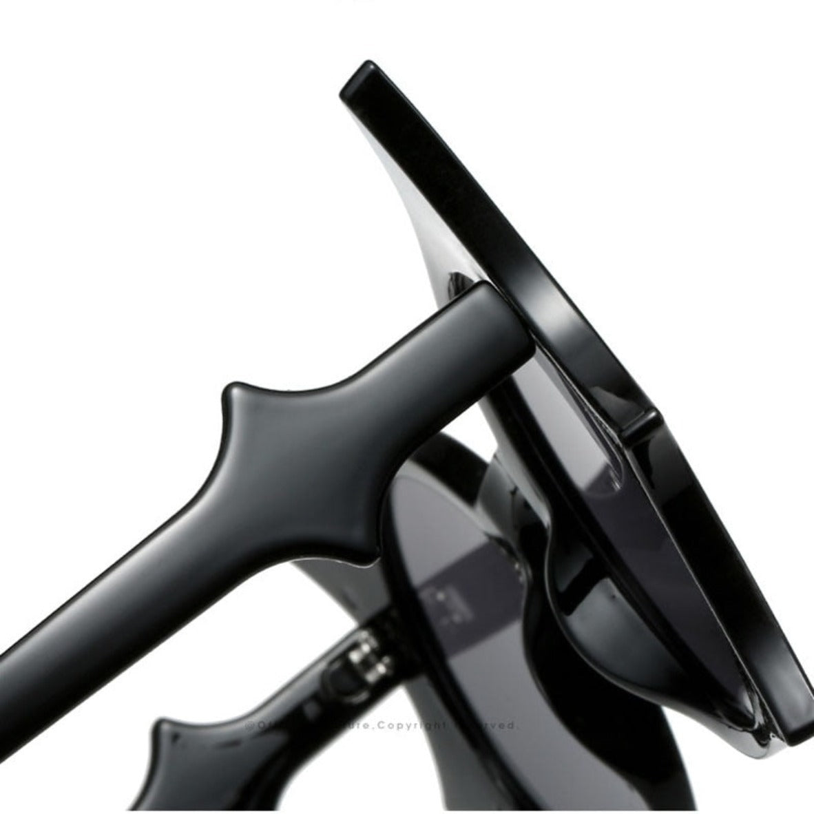 Oversized Bat Sunglasses - Festigal