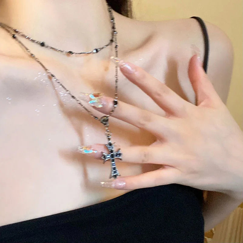 Vintage Style Goth Cross - Festigal
