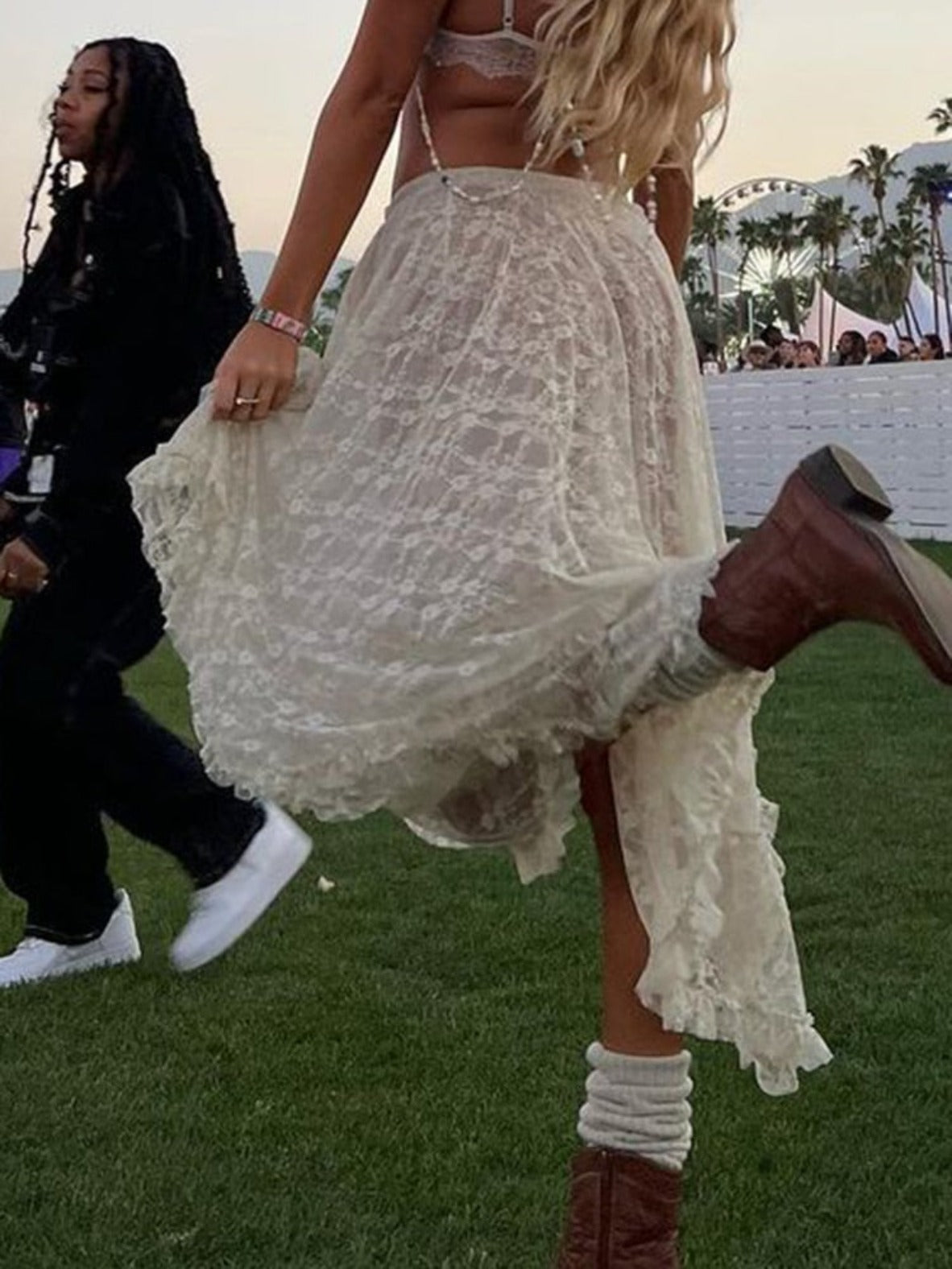 Asymmetical White Lace Boho Midi Skirt - Festigal