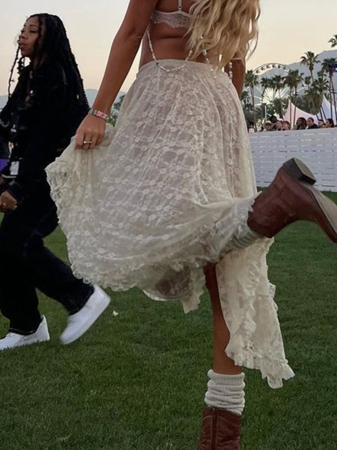 Asymmetical White Lace Boho Midi Skirt - Festigal