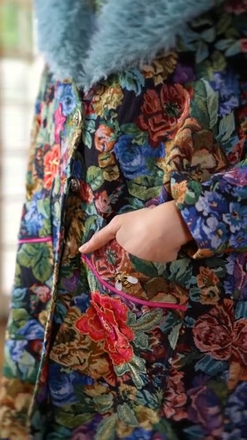 Jacquard Floral Tapestry Coat