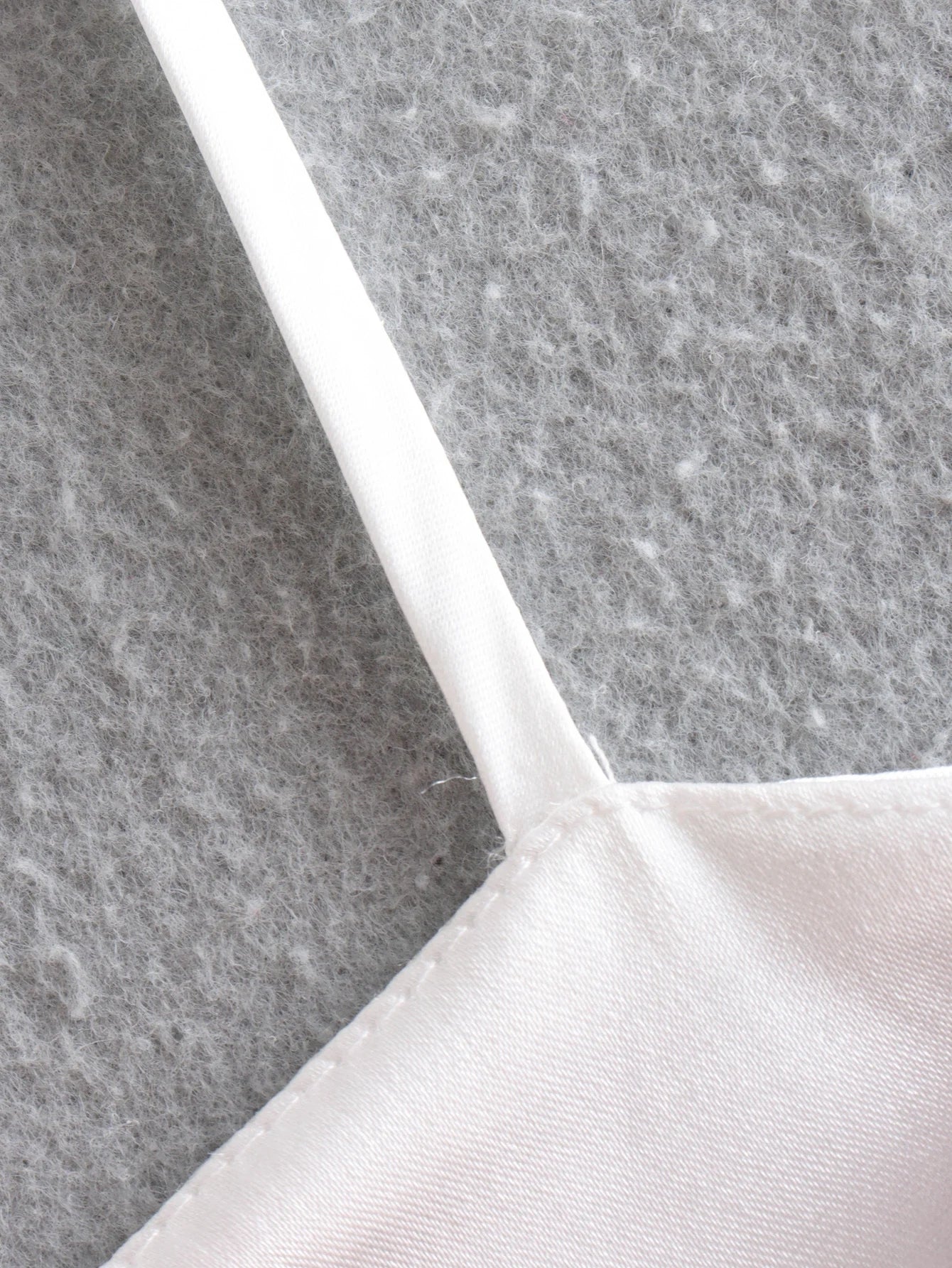 3D White Rose Cami Crop Top - Festigal