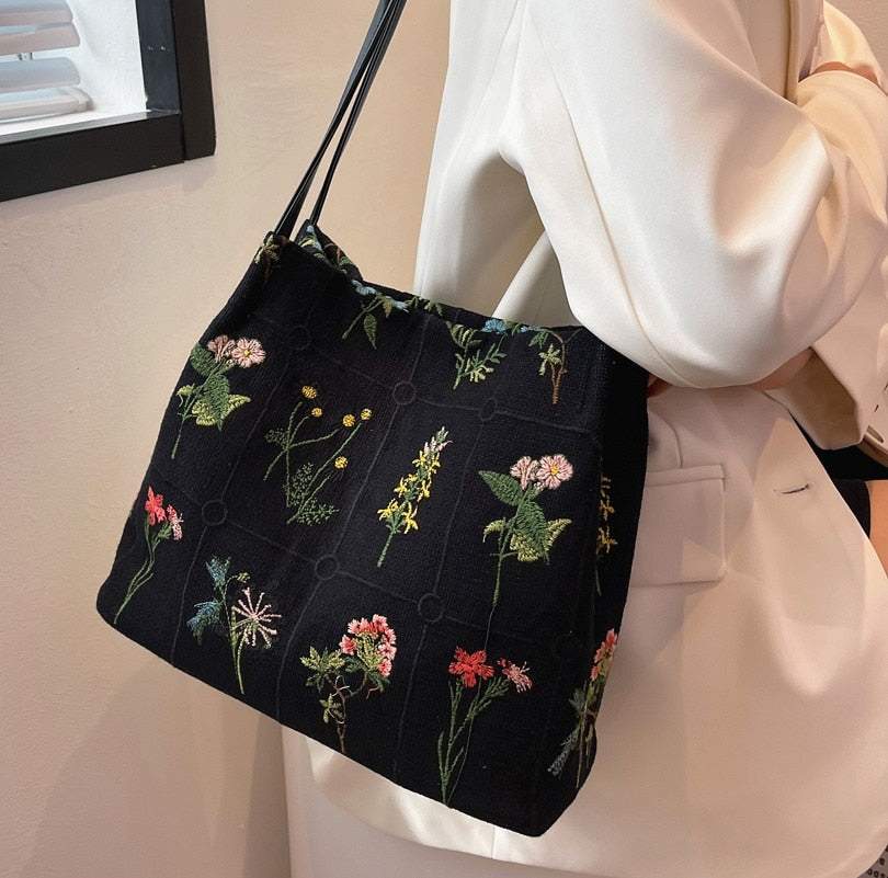 Embroidered Floral Shoulder Bag - Festigal